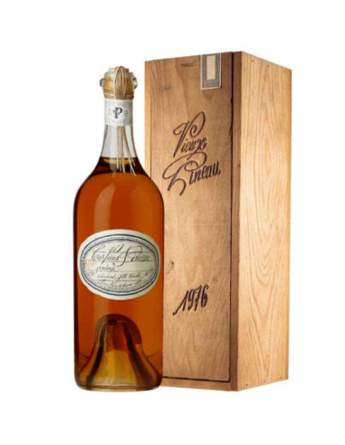 Très Vieux Pineau des Charentes Lot N°0971...